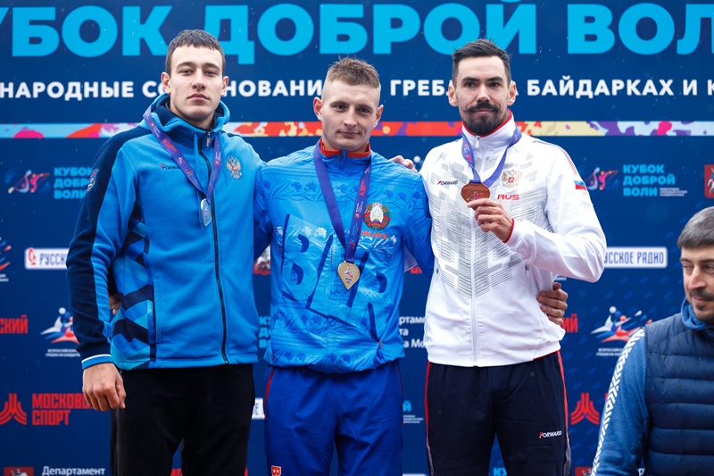 Рязанские гребцы завоевали россыпь медалей международной регаты в Москве
